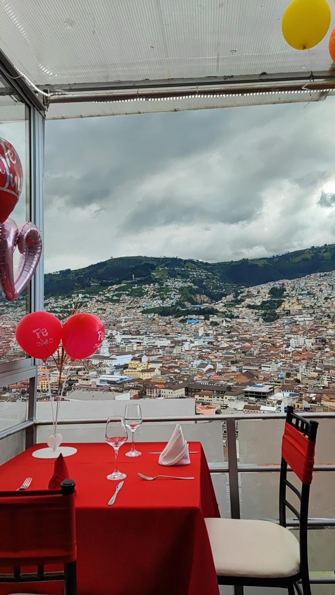 Luna Quitena Hotel Quito Luaran gambar